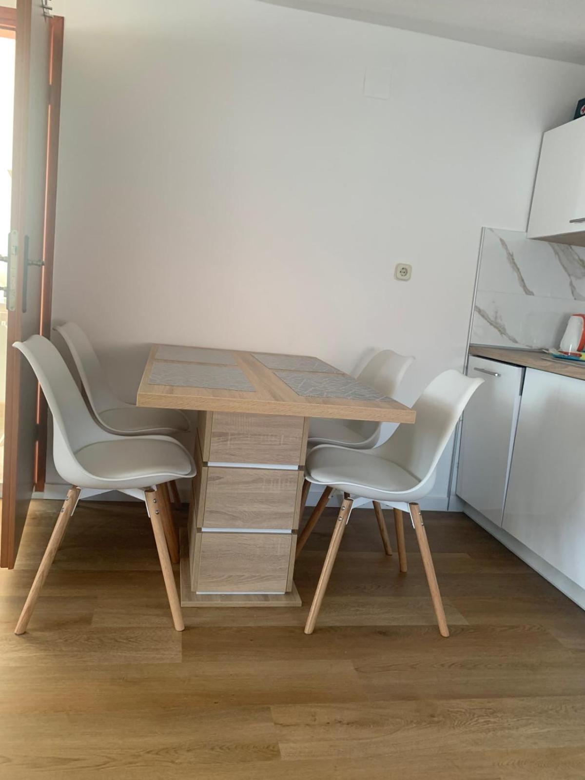 Apartmani Petricevic Vodice Eksteriør billede