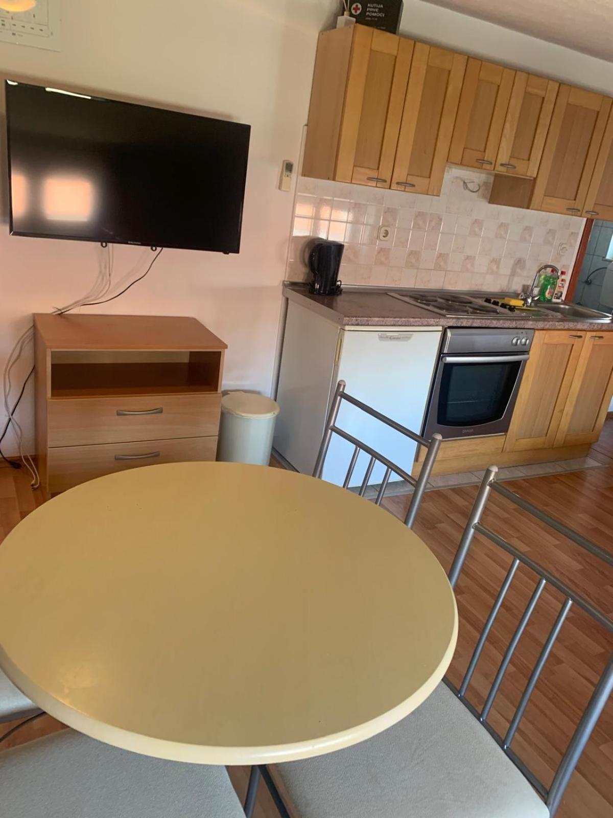 Apartmani Petricevic Vodice Eksteriør billede