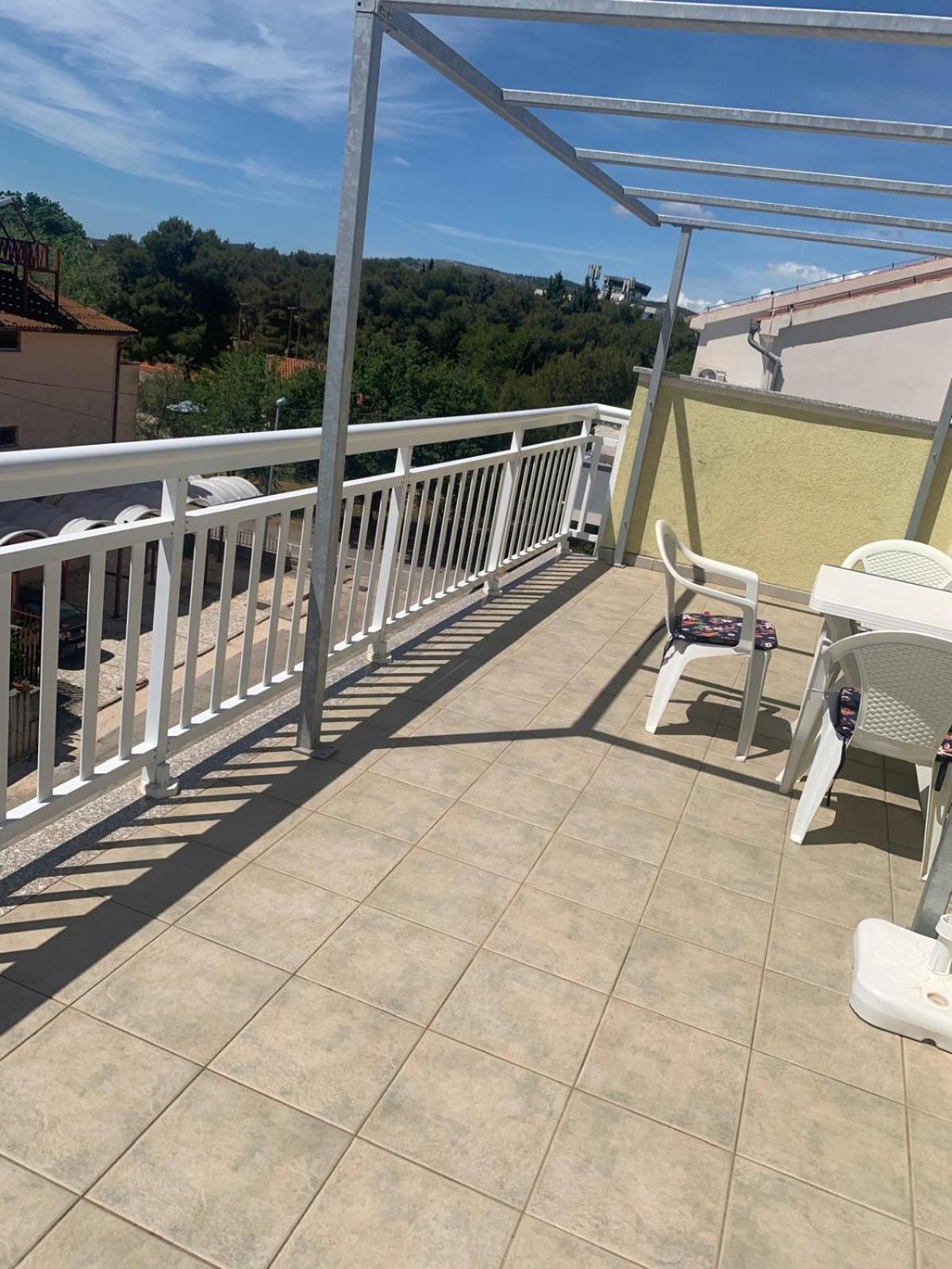 Apartmani Petricevic Vodice Eksteriør billede