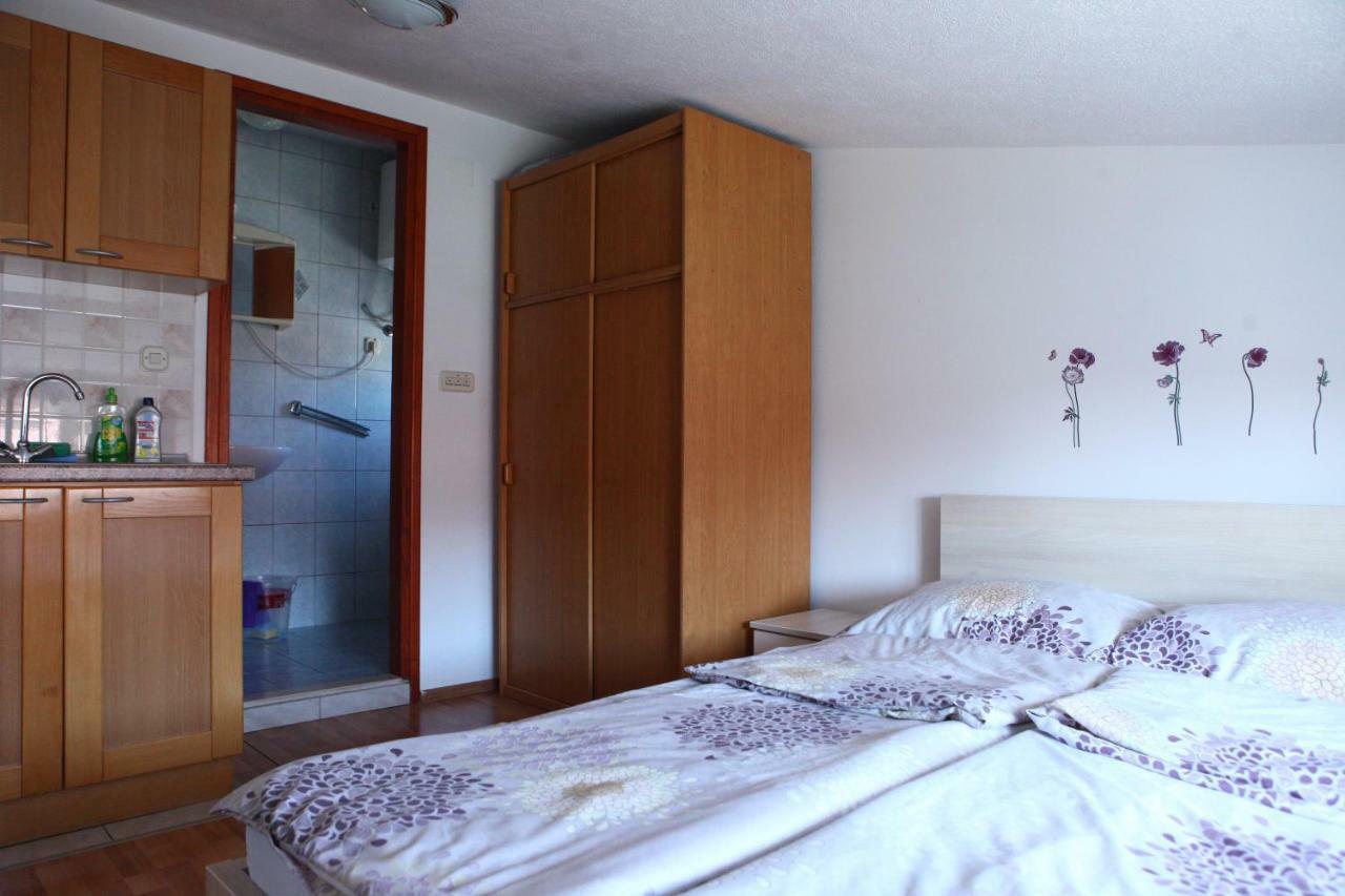 Apartmani Petricevic Vodice Eksteriør billede