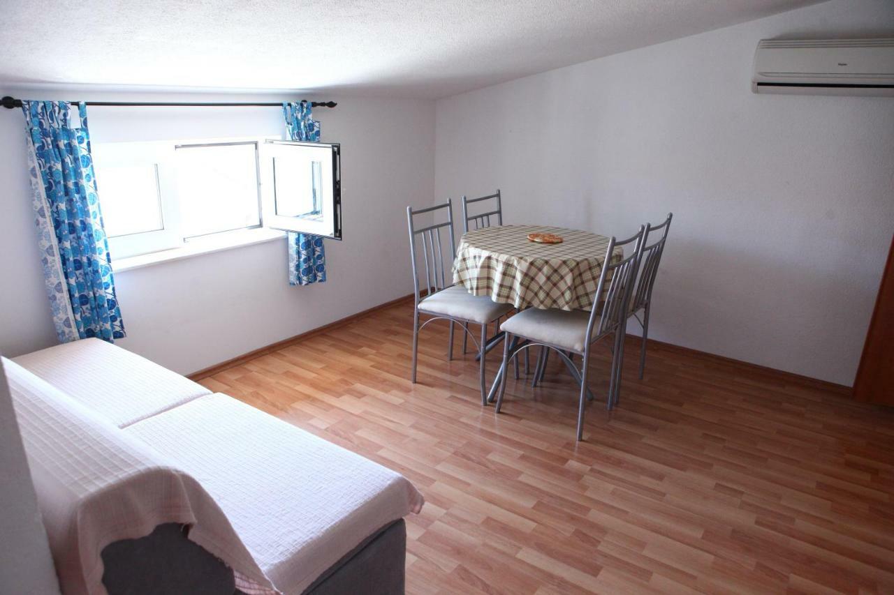 Apartmani Petricevic Vodice Eksteriør billede